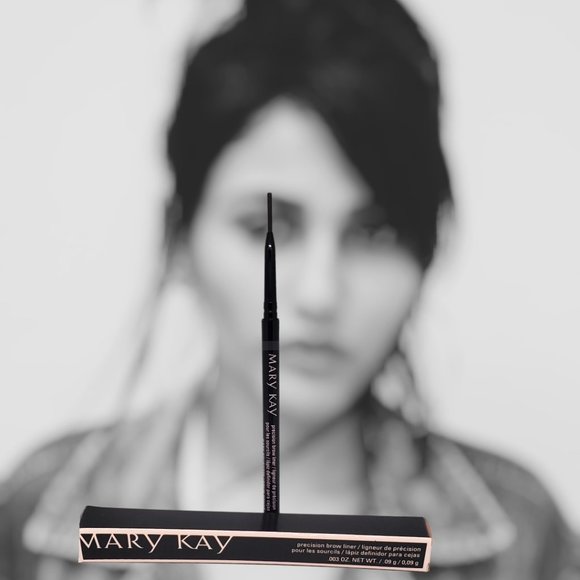 Dark Brunette Precision Brow Liner - Mary Kay - Picture 2 of 5